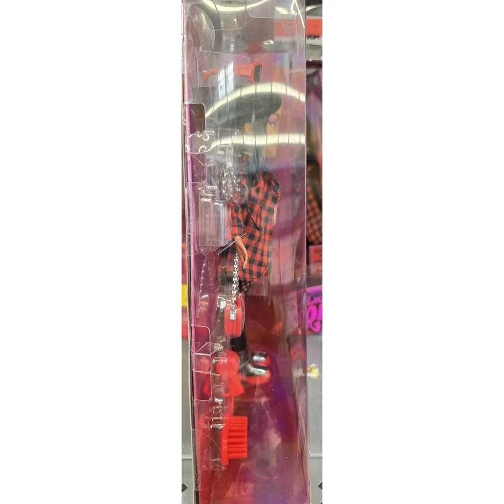 NEW Bratz Alwayz Jade Fashion Doll with 10 Accessories and Poster